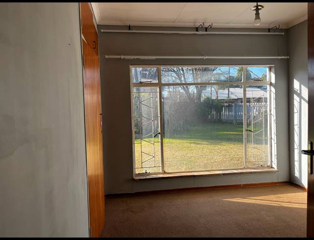 4 BEDROOM FREESTANDING FOR SALE IN FLAMWOOD